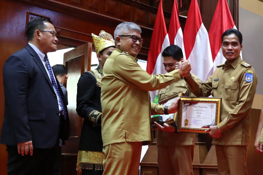 Kota Langsa Raih Penghargaan Anugrah Perencanaan Prof. A Majid Ibrahim ke X Katagori Kota Terbaik