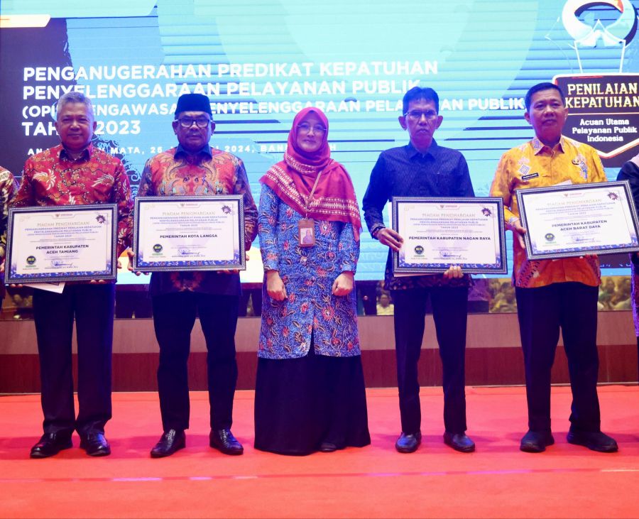 Pemko Langsa Terima Penghargaan dari Ombudsman