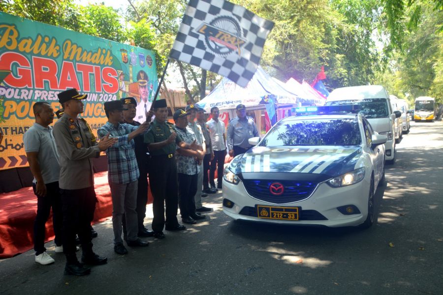 Pj Walikota Langsa dan Wakapolres Lepaskan Tiga Mobil Hiace Mudik Gratis
