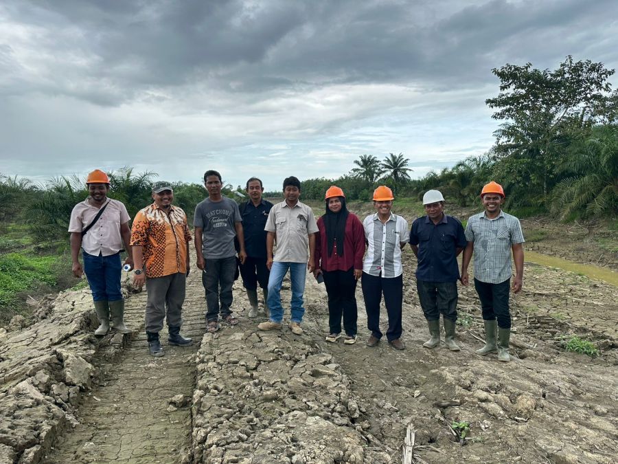 Program TJSL PTPN I Adopsi CSV Lakukan Normalisasi Saluran Air Di Kabupaten Aceh Utara