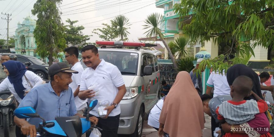 PTCMN Bagi-bagi Takzil dan Pemeriksaan Kesehatan Gratis Untuk Masyarakat Kota Langsa