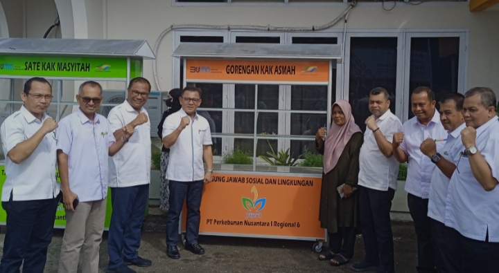 PTPN I Regional 6 Beri Bantuan untuk Pedagang dan Usaha Mikro