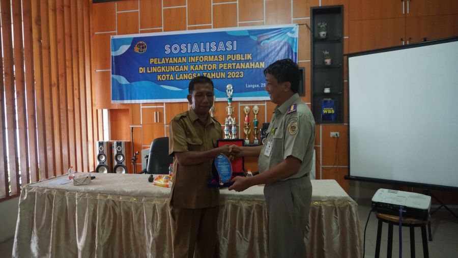 Diskominfo Langsa Sosialisasi Pelayanan Informasi Publik Dilingkungan Kantor Pertanahan Kota Langsa