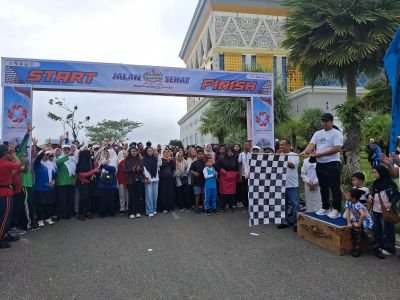 Babinsa Koramil 07/TR Hadiri Jalan Santai Pemko Pekanbaru, Perkuat Sinergi dengan Masyarakat