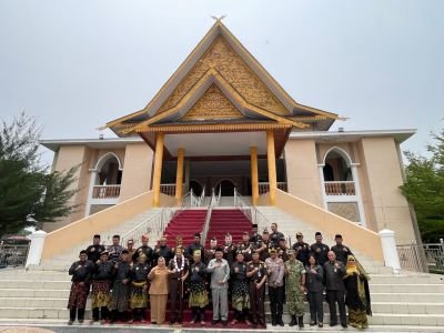 Kasdim 0303/Bengkalis Hadiri Penyambutan Kajati Riau di Negeri Junjungan